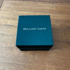Brilliant Earth Jewelry Box
